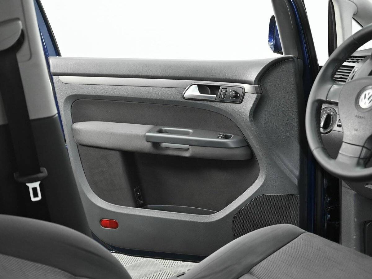 Б/У Фольксваген Туран 2007 года. Фото: #6