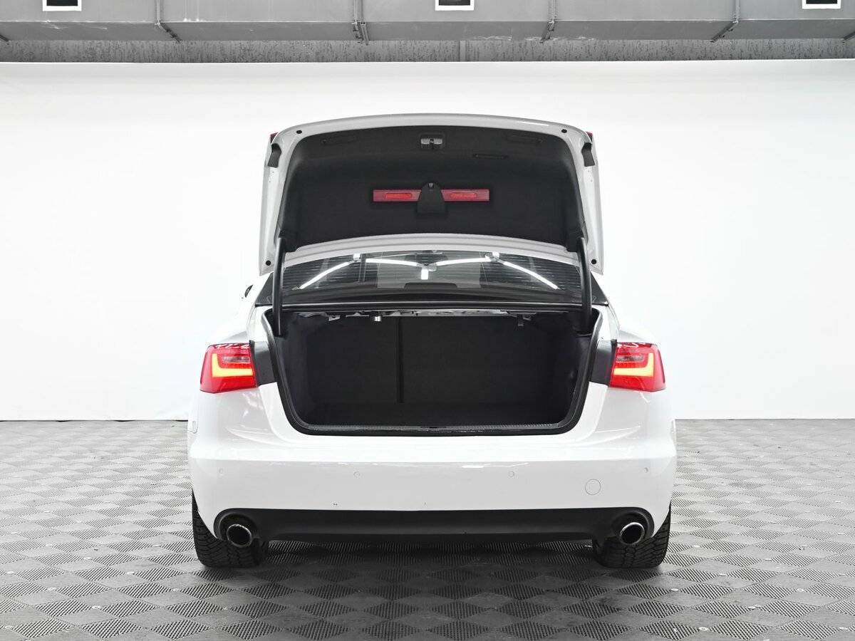 Б/У Ауди А6 2012 года. Фото: #4