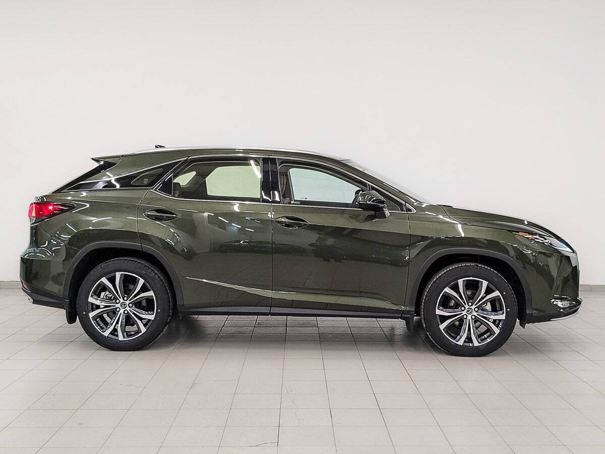 Б/У Лексус Р-Икс 2022 года. Фото: #3