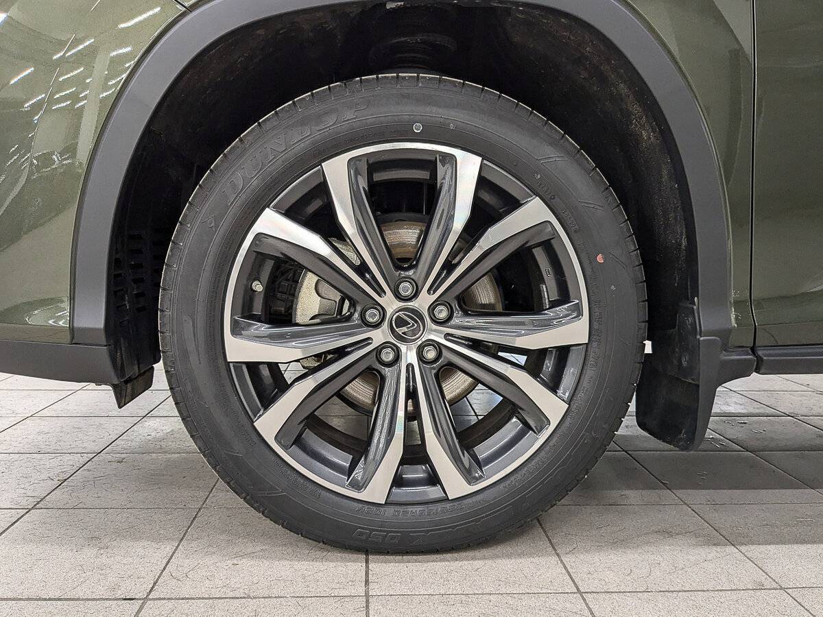 Б/У Лексус Р-Икс 2022 года. Фото: #6