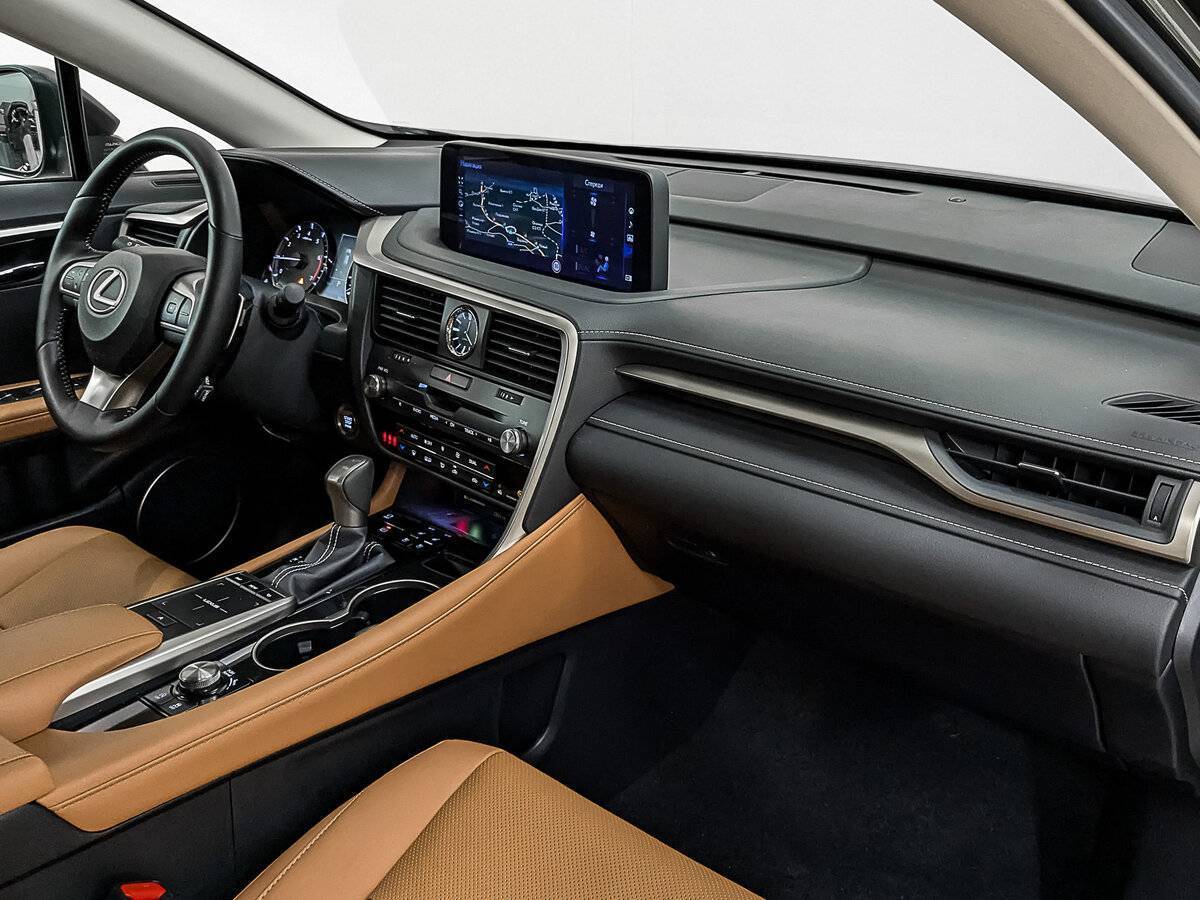 Б/У Лексус Р-Икс 2022 года. Фото: #8