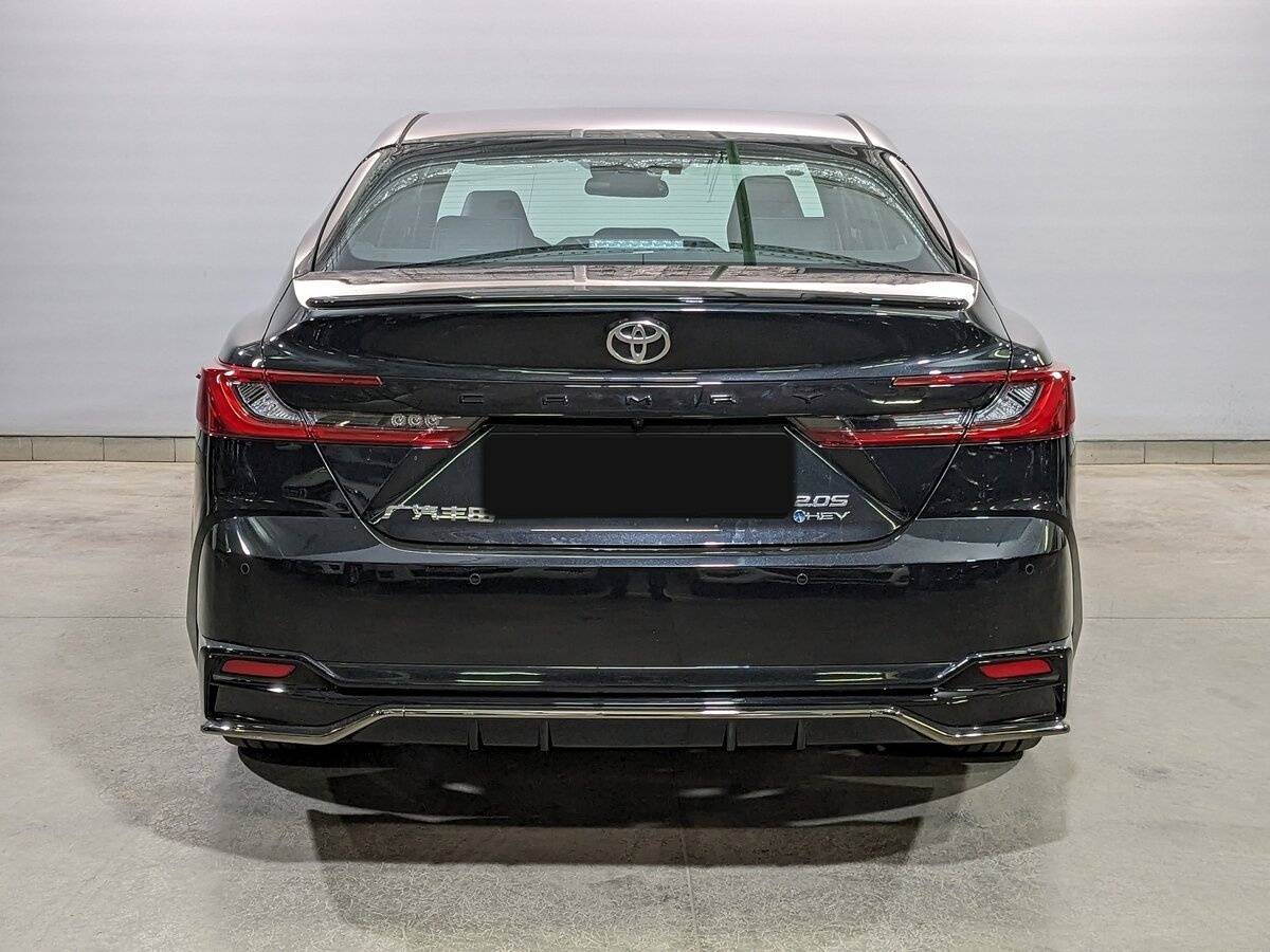 Б/У Тойота Камри 2024 года. Фото: #5