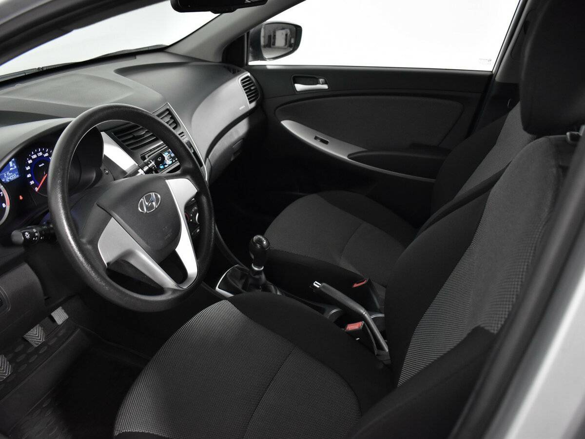 Б/У Хендай Солярис 2011 года. Фото: #8