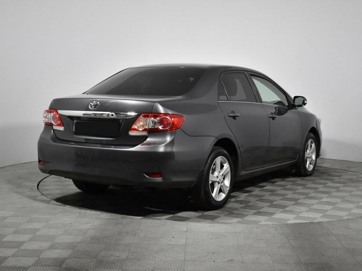 Б/У Тойота Королла 2010 года. Фото: #4