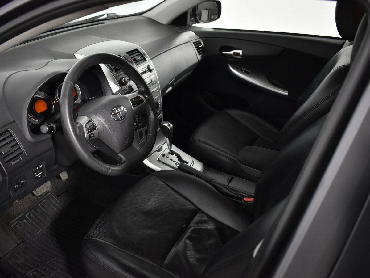 Б/У Тойота Королла 2010 года. Фото: #8