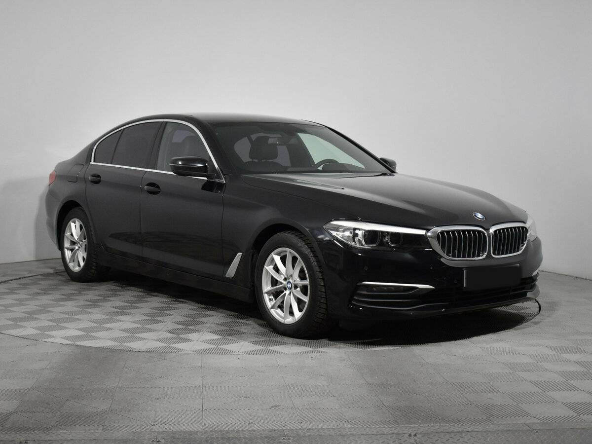 Б/У БМВ 5 серии 2020 года. Фото: #2