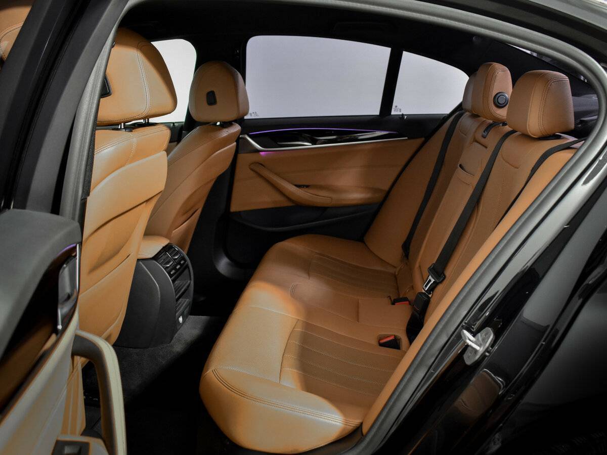 Б/У БМВ 5 серии 2020 года. Фото: #11