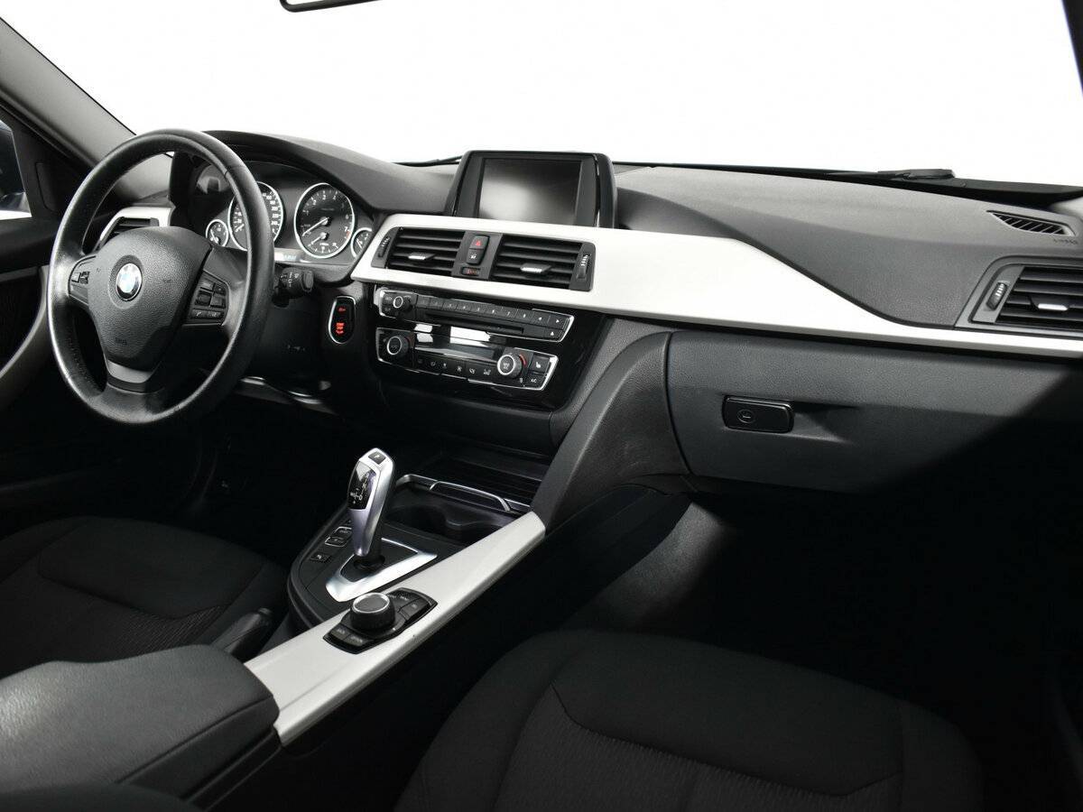 Б/У БМВ 3 серии 2015 года. Фото: #9