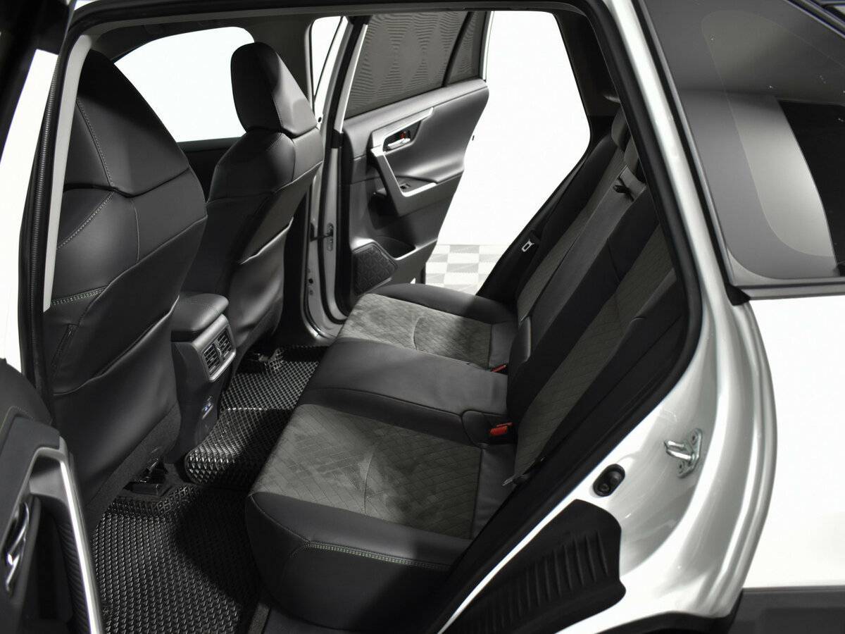 Б/У Тойота Рав4 2022 года. Фото: #10