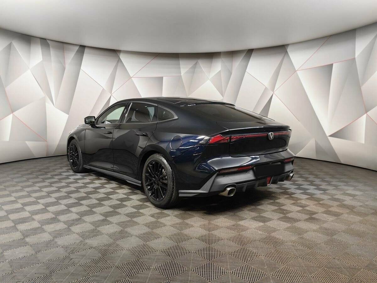 Б/У Чанган УНИ-В 2022 года. Фото: #3