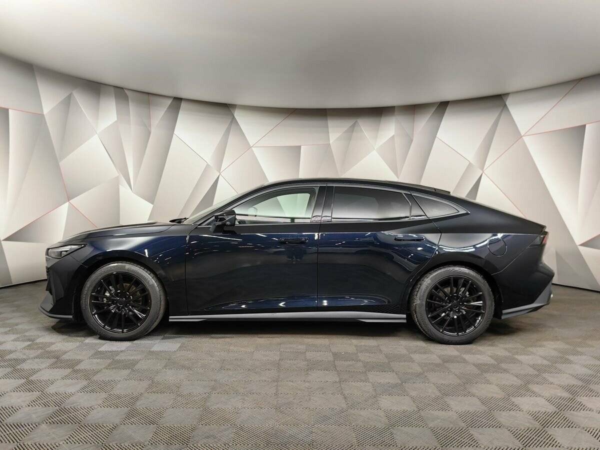 Б/У Чанган УНИ-В 2022 года. Фото: #4