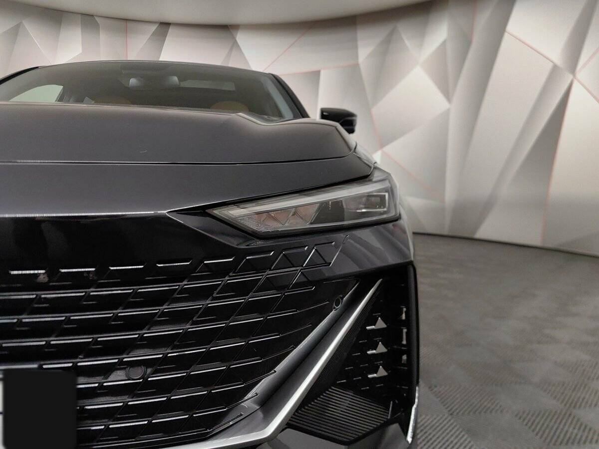 Б/У Чанган УНИ-В 2022 года. Фото: #8