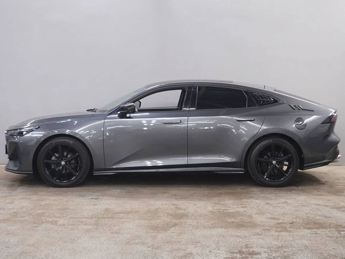 Б/У Чанган УНИ-В 2022 года. Фото: #7