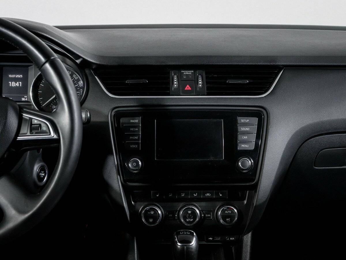 Б/У Шкода Октавия 2015 года. Фото: #12