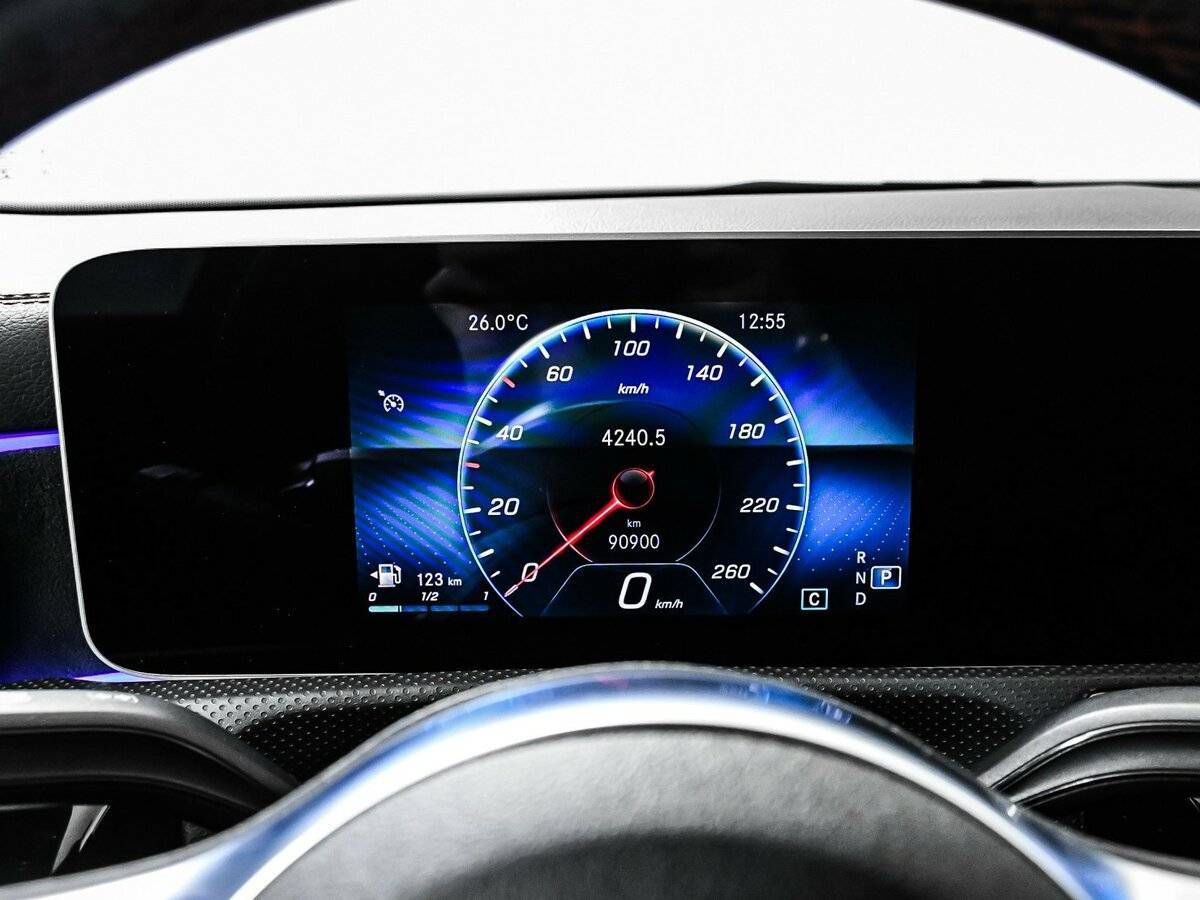 Б/У Мерседес-Бенц КЛА 2019 года. Фото: #9