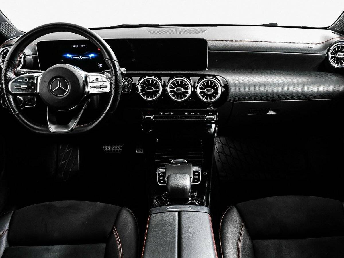 Б/У Мерседес-Бенц КЛА 2019 года. Фото: #10