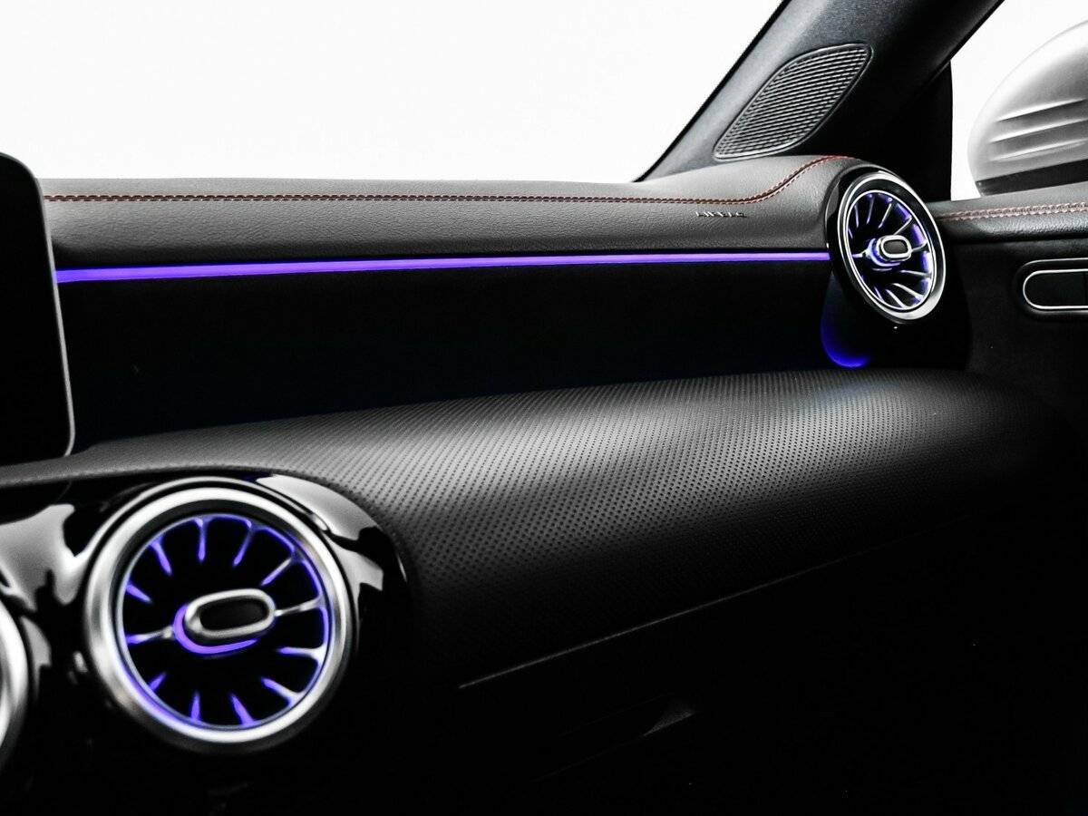 Б/У Мерседес-Бенц КЛА 2019 года. Фото: #15