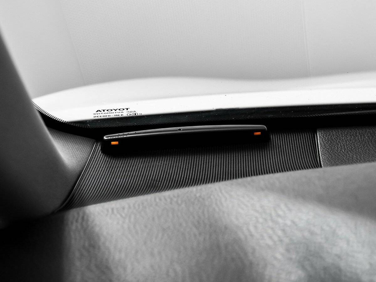 Б/У Тойота Камри 2021 года. Фото: #18