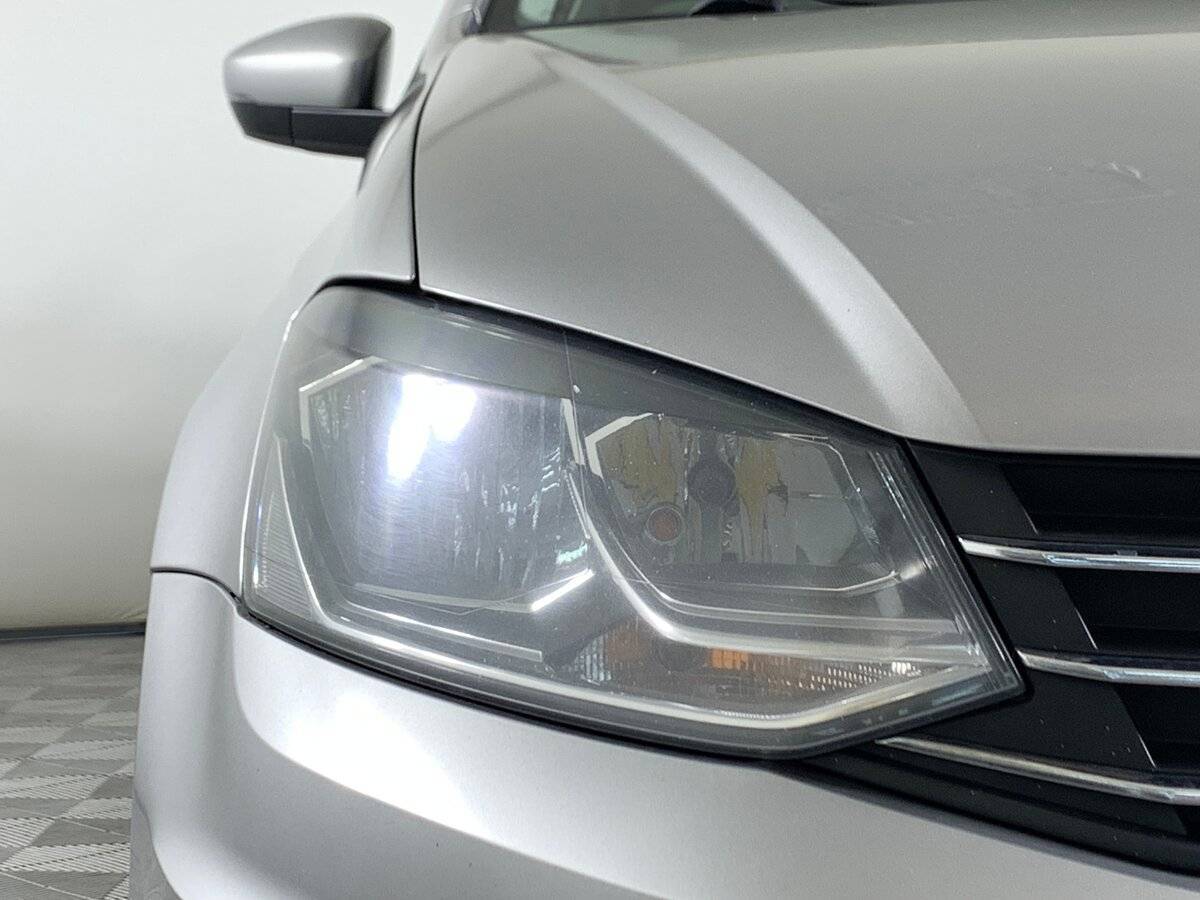 Б/У Фольксваген Поло 2019 года. Фото: #9