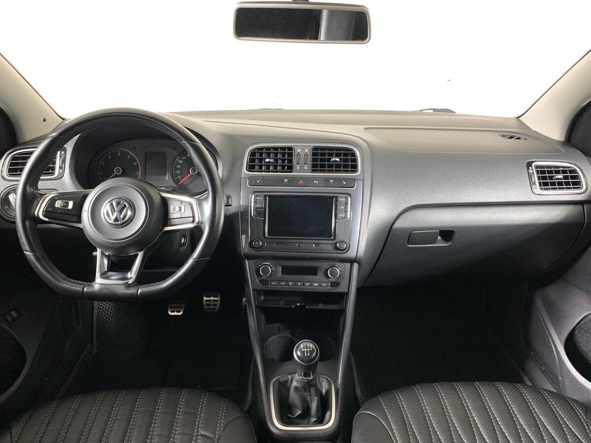 Б/У Фольксваген Поло 2019 года. Фото: #11