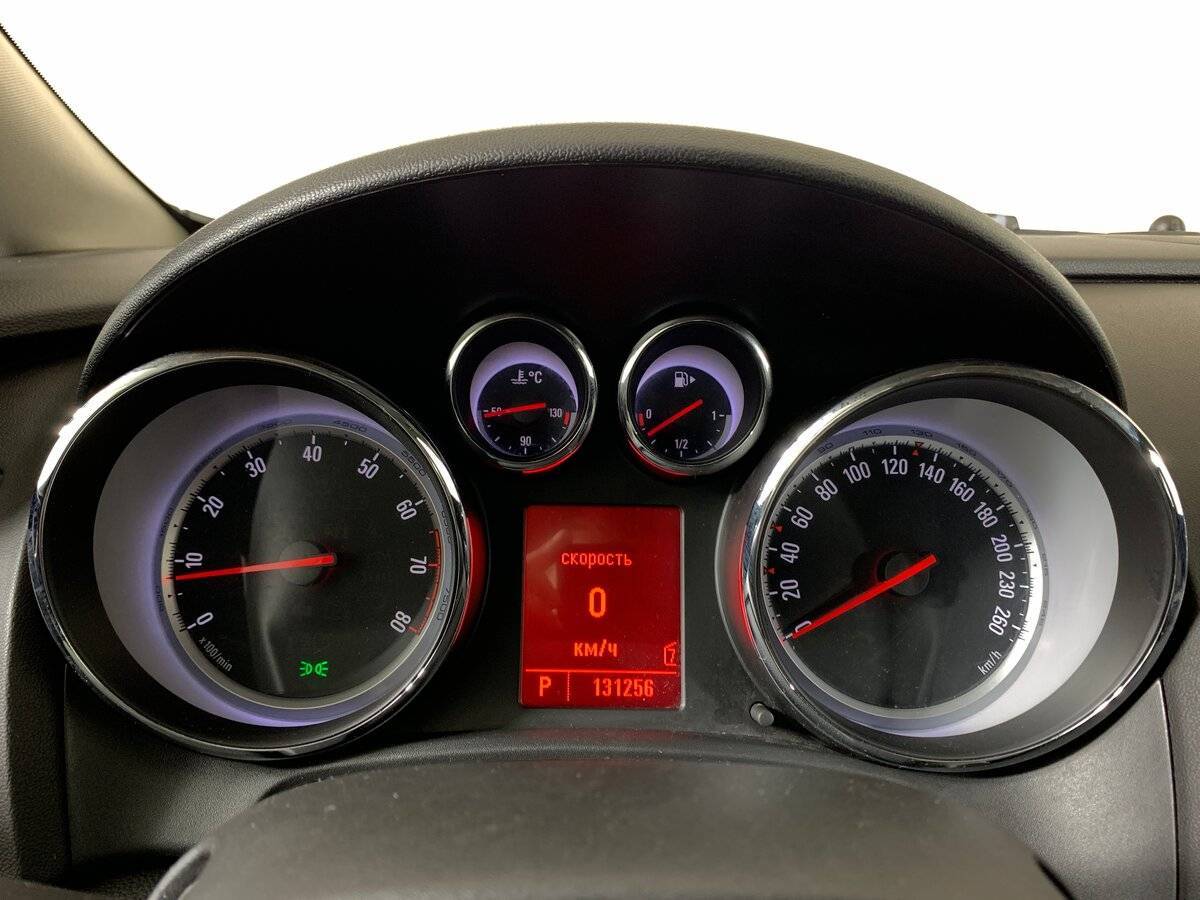 Б/У Опель Астра 2011 года. Фото: #13