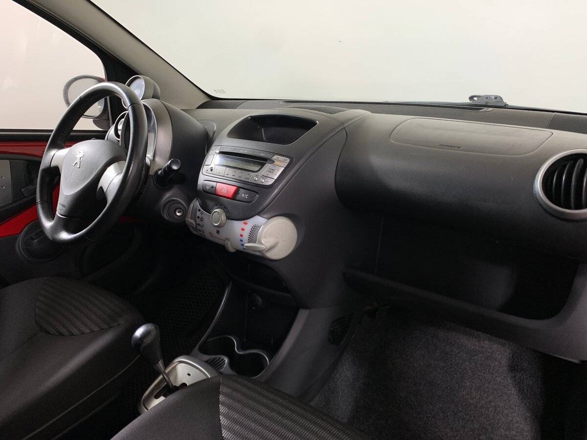 Б/У Пежо 107 2012 года. Фото: #12