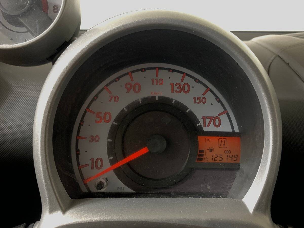 Б/У Пежо 107 2012 года. Фото: #13