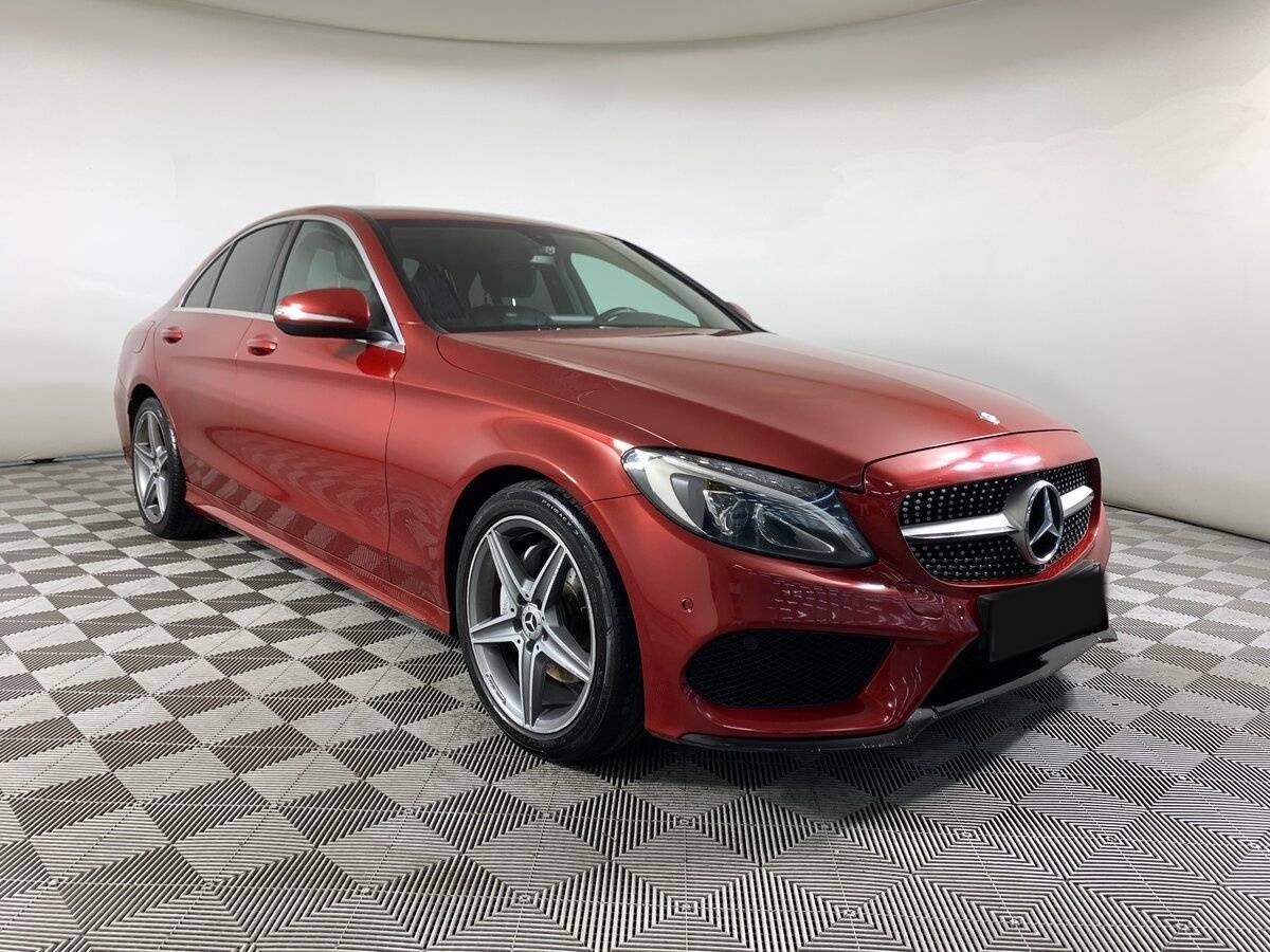 Б/У Мерседес-Бенц Ц-Класс 2015 года. Фото: #2