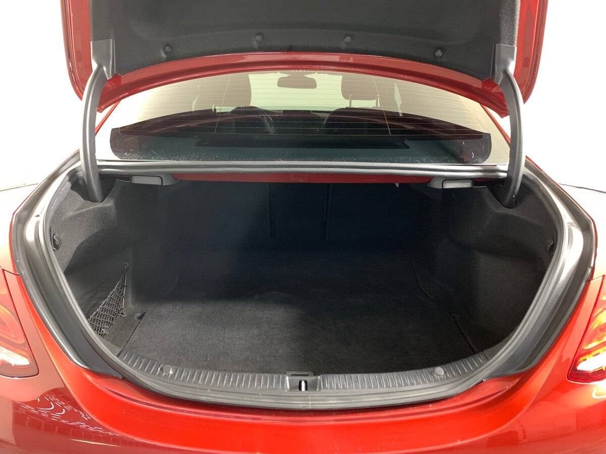 Б/У Мерседес-Бенц Ц-Класс 2015 года. Фото: #18