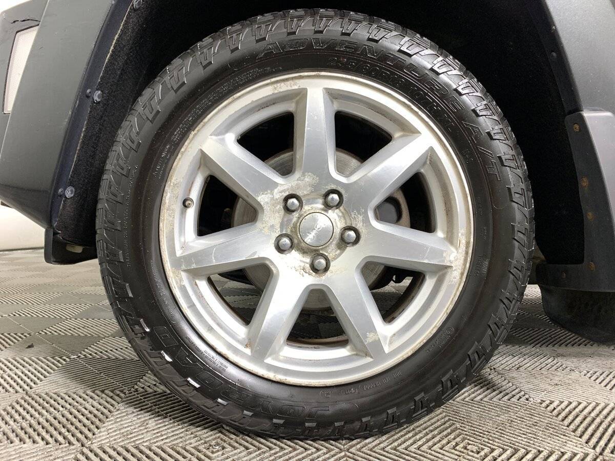 Б/У Джип Чироки 2008 года. Фото: #8