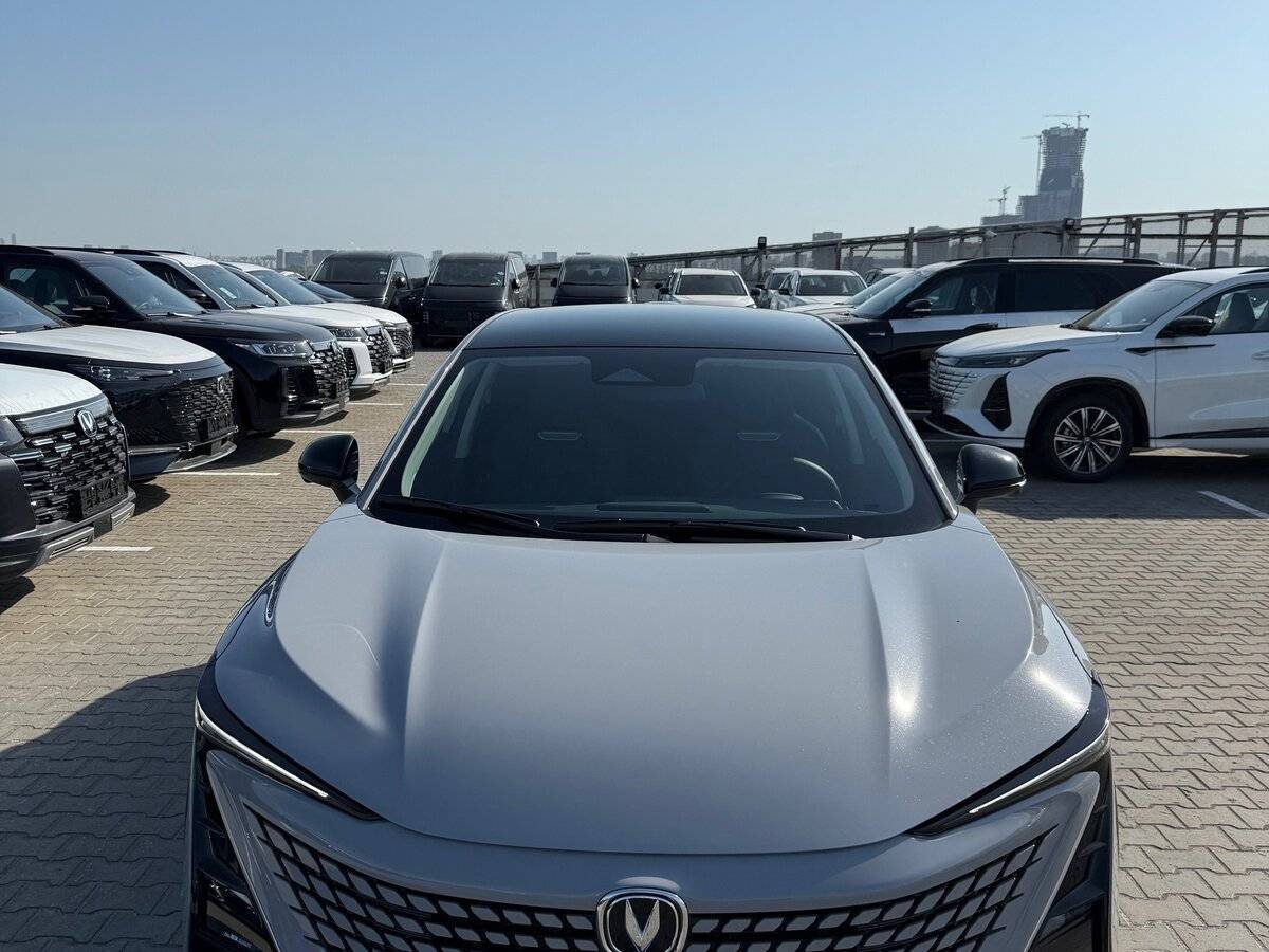 Б/У Чанган УНИ-Т 2024 года. Фото: #1