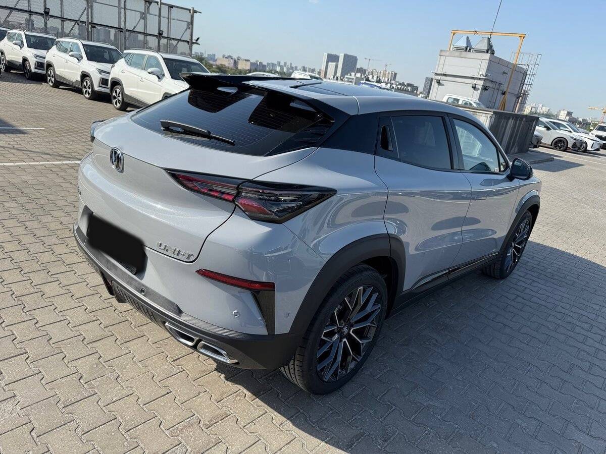 Б/У Чанган УНИ-Т 2024 года. Фото: #5