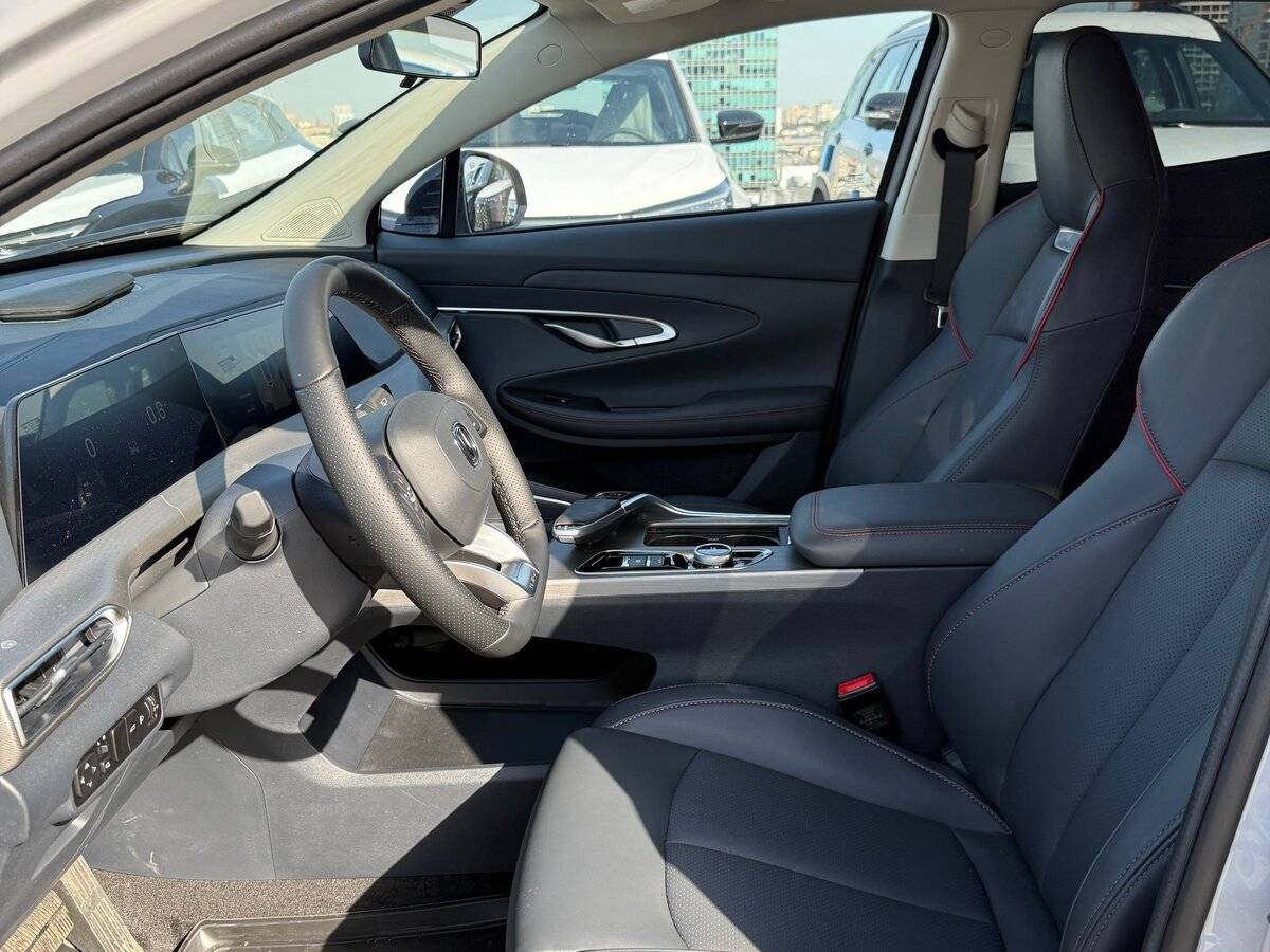 Б/У Чанган УНИ-Т 2024 года. Фото: #7