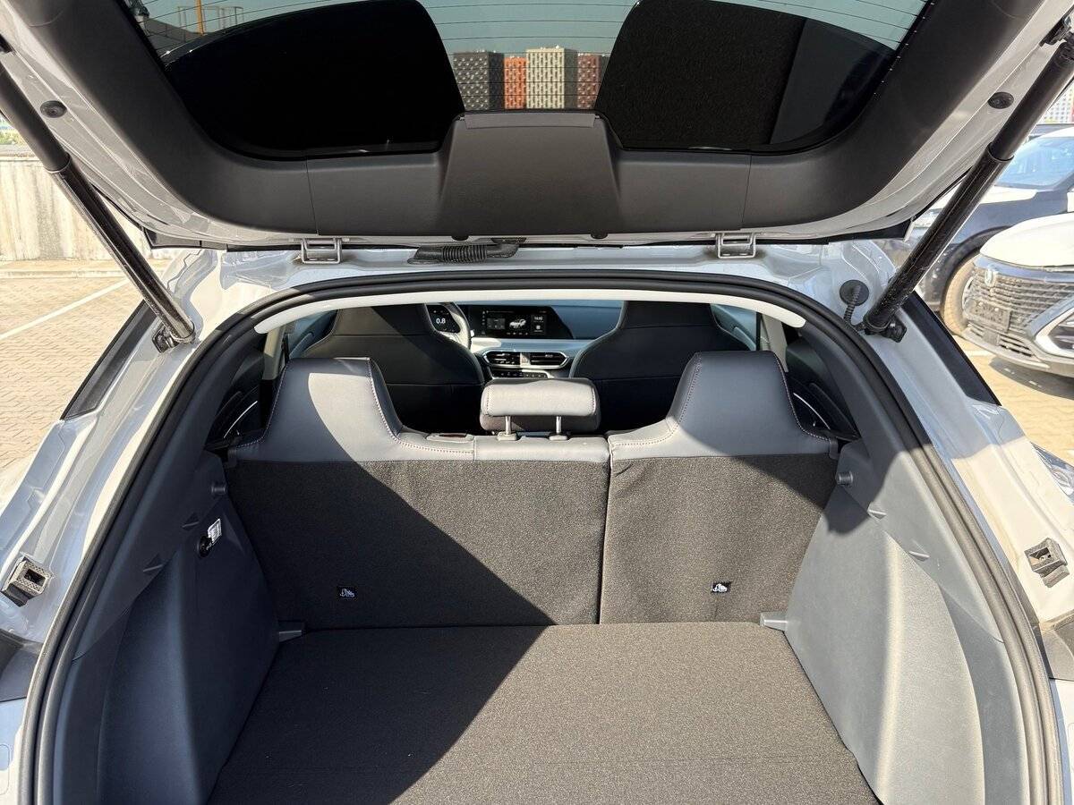 Б/У Чанган УНИ-Т 2024 года. Фото: #11