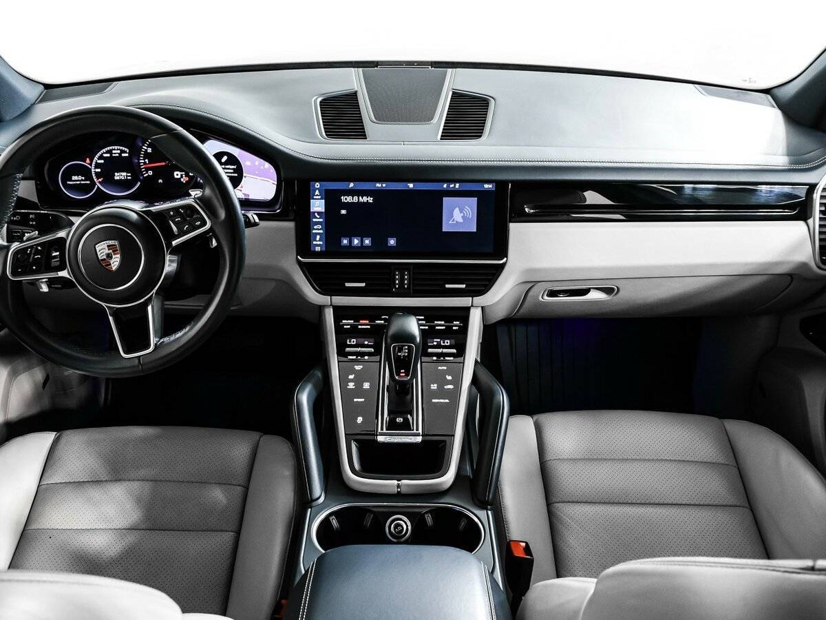 Б/У Порш Кайен 2019 года. Фото: #10