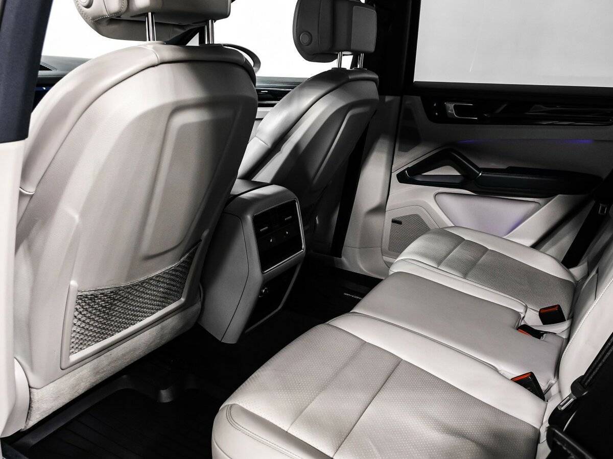 Б/У Порш Кайен 2019 года. Фото: #12