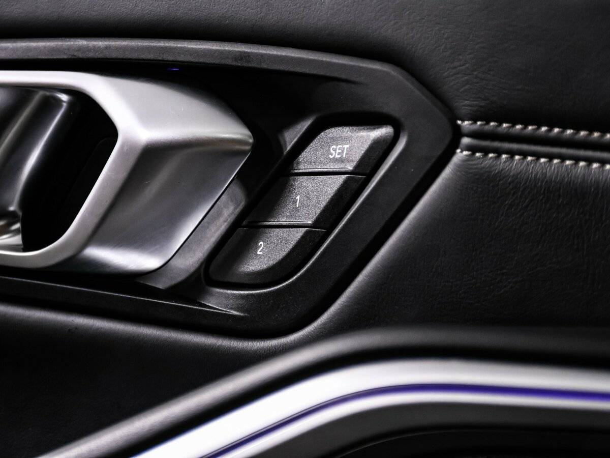 Б/У БМВ 3 серии 2019 года. Фото: #19