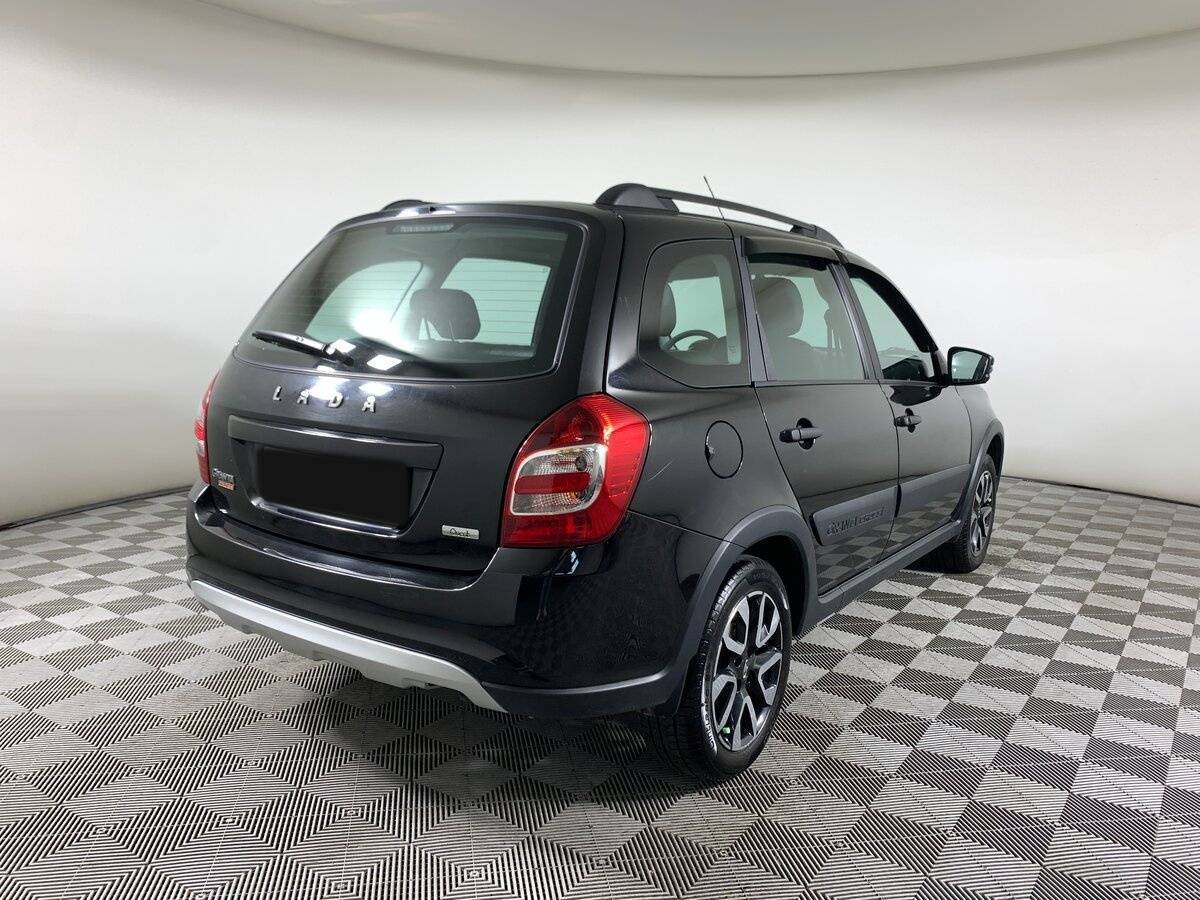 Б/У Лада (ВАЗ) Гранта 2023 года. Фото: #4