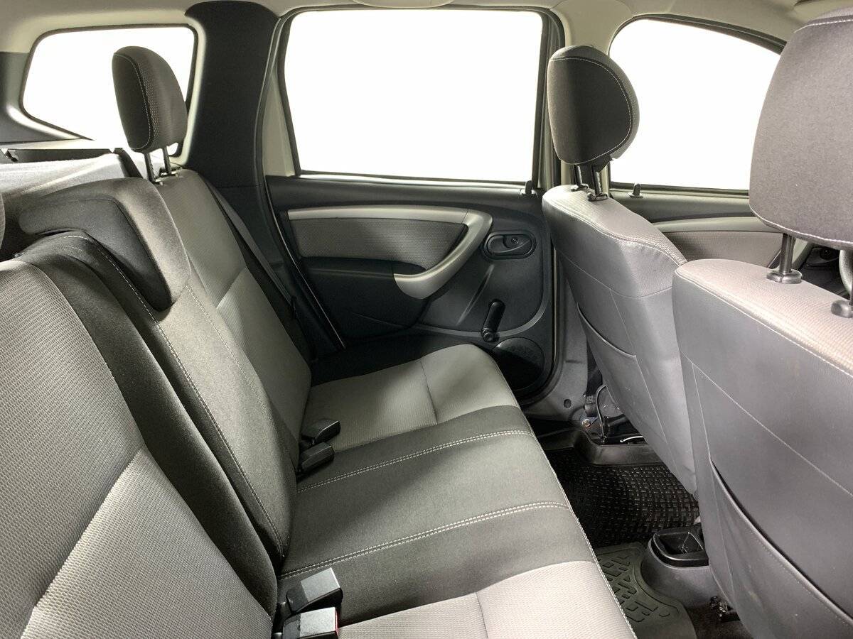 Б/У Рено Дастер 2013 года. Фото: #16