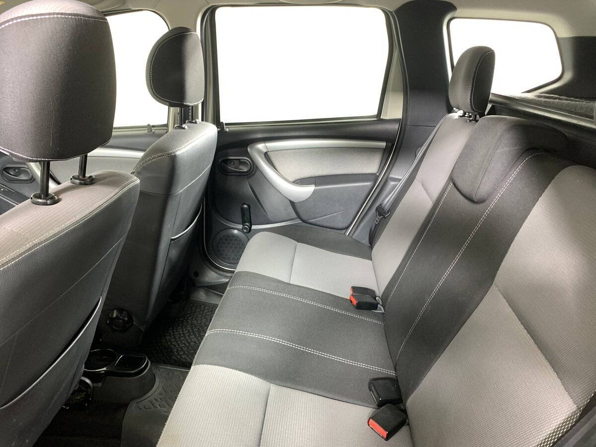 Б/У Рено Дастер 2013 года. Фото: #17