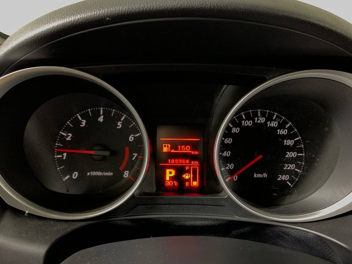 Б/У Митсубиши АС-Икс 2011 года. Фото: #13