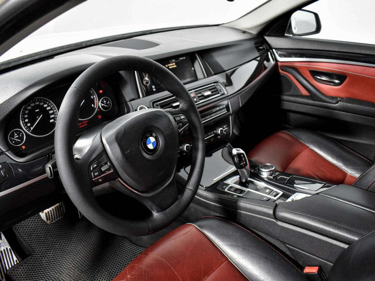 Б/У БМВ 5 серии 2013 года. Фото: #6