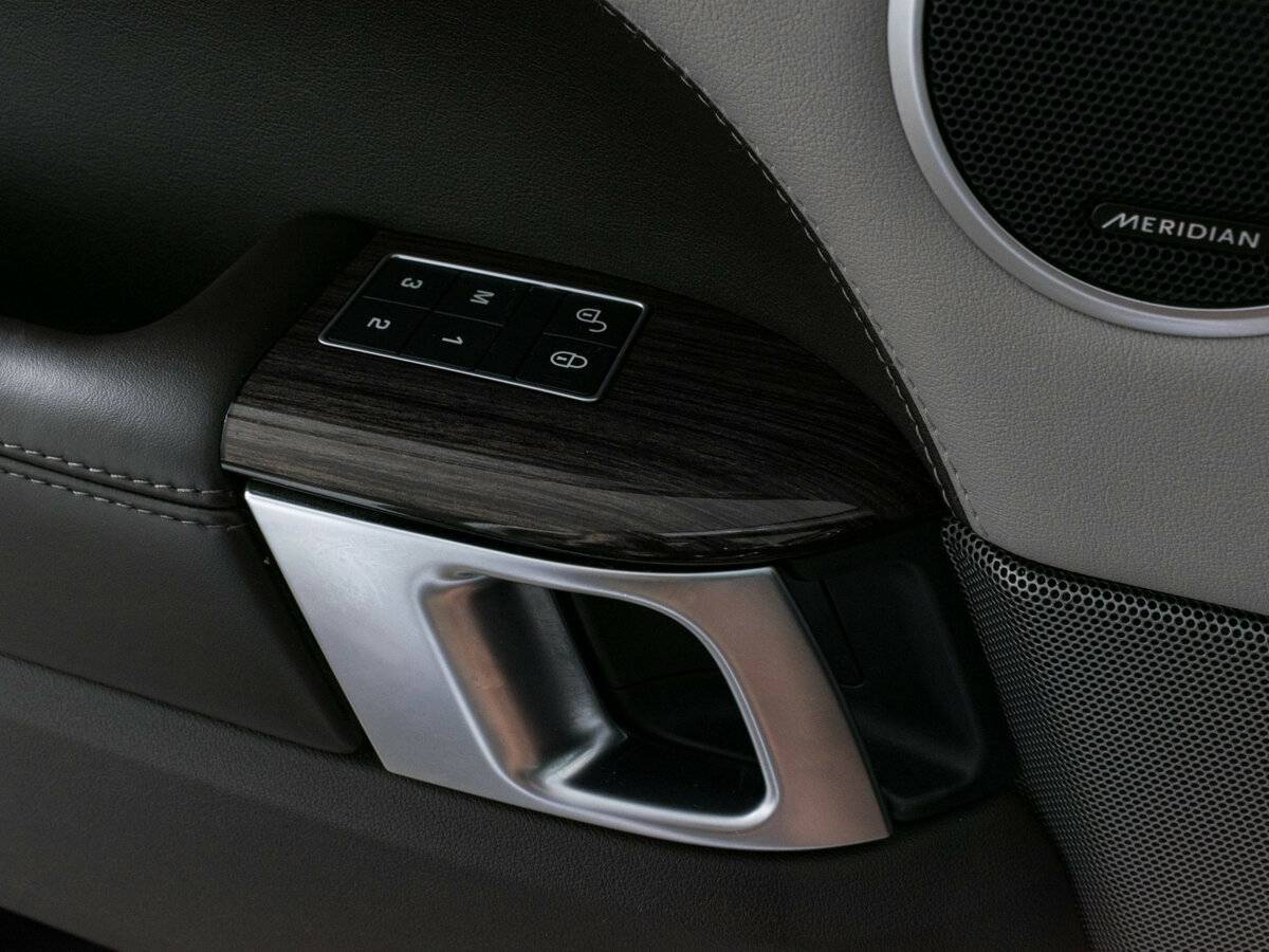 Б/У Лэнд Ровер Рэнж Ровер Спорт 2018 года. Фото: #19