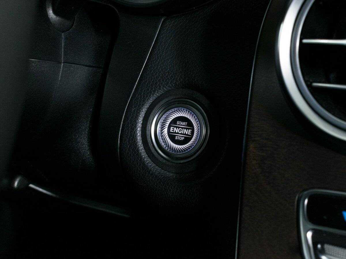 Б/У Мерседес-Бенц ГЛЦ 2019 года. Фото: #16