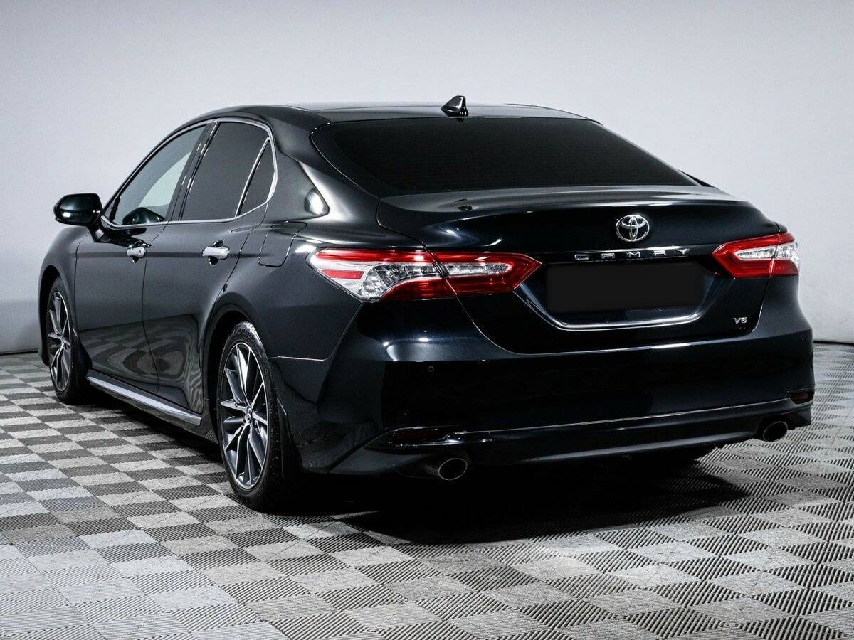 Б/У Тойота Камри 2023 года. Фото: #6