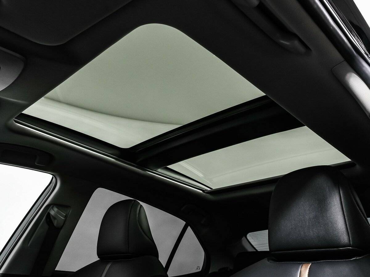 Б/У Тойота Камри 2023 года. Фото: #24