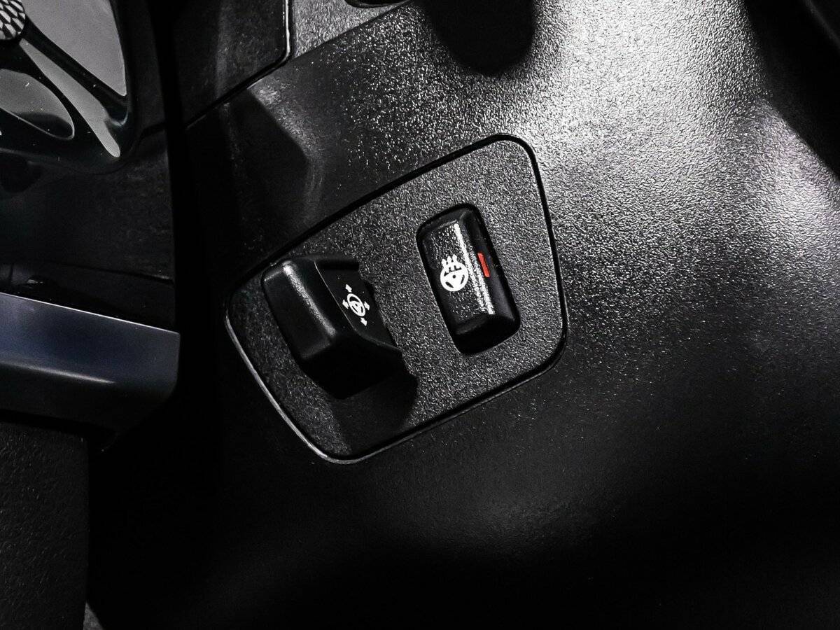 Б/У БМВ Икс6 2018 года. Фото: #17