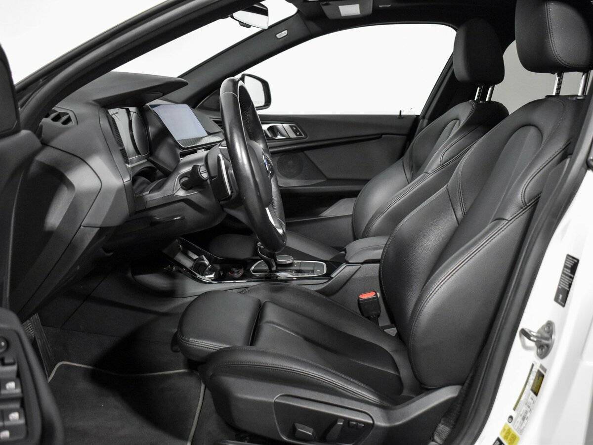 Б/У БМВ 2 серии 2019 года. Фото: #10