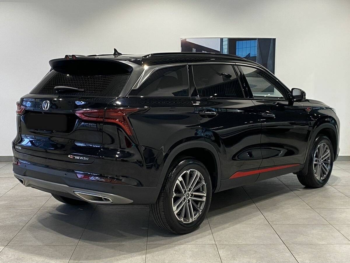 Б/У Чанган CS75 Plus 2023 года. Фото: #4