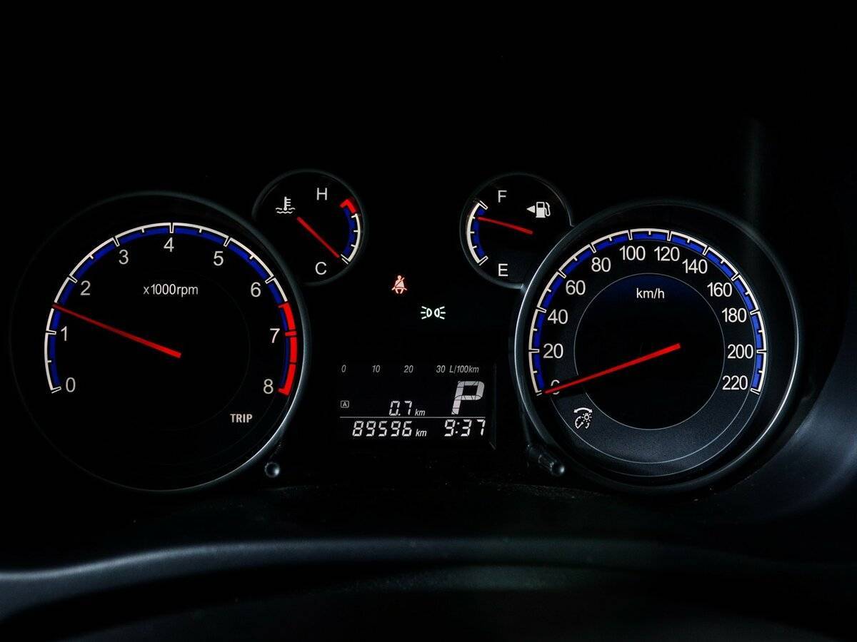 Б/У Сузуки С-Икс4 2010 года. Фото: #10